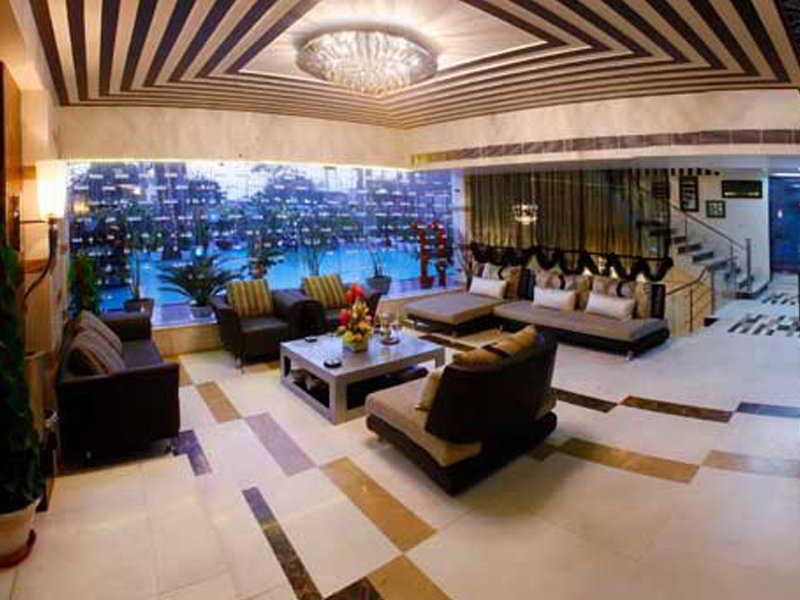 The Grand Hotel Bizzotel Gurgaon Ngoại thất bức ảnh