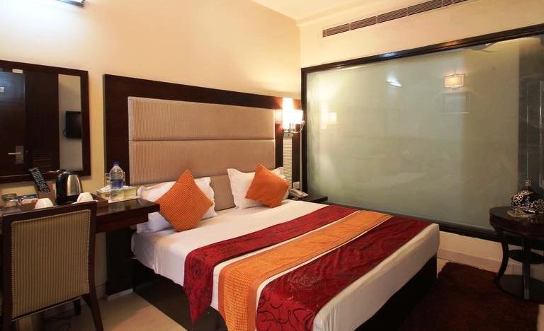 The Grand Hotel Bizzotel Gurgaon Ngoại thất bức ảnh